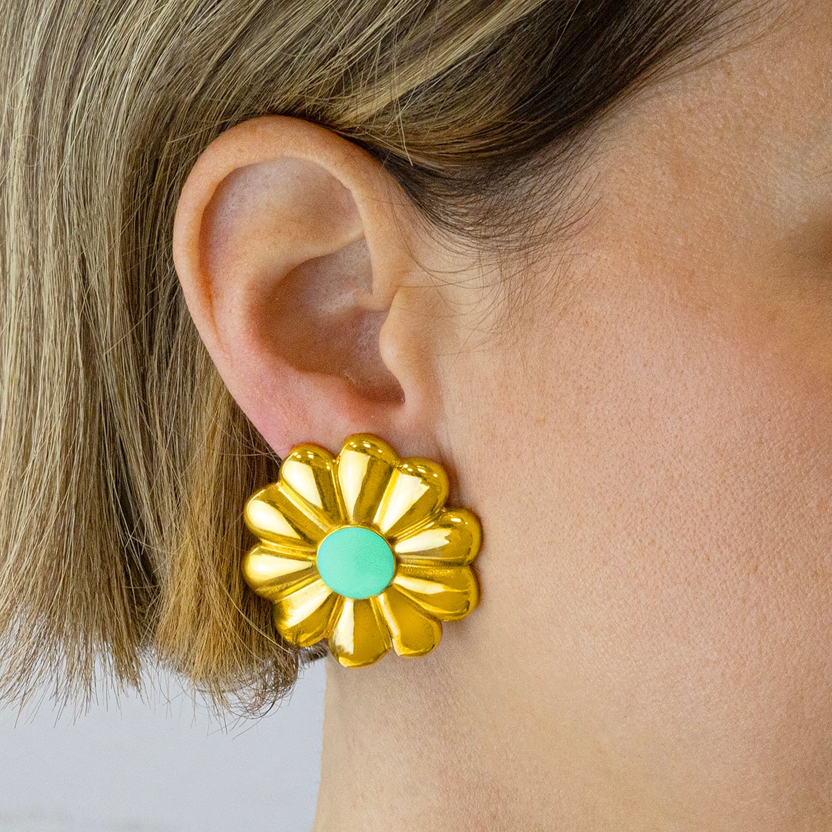 Earring gold plated 18ct brass ring with enamel